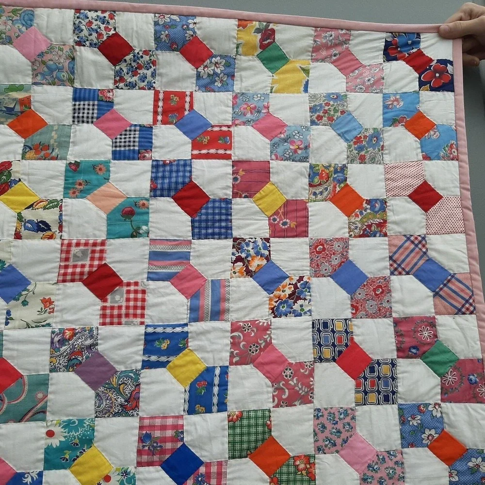 Vintage Bowtie Quilt 77